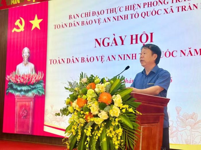 Đồng chí Đỗ Hoàng Anh Châu, Chủ tịch UBND xã Trần Phú phát biểu tại Ngày hội