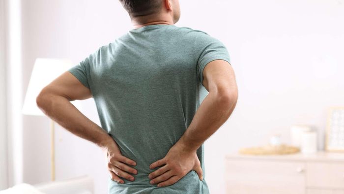 Sức khỏe thận chịu tác động từ nhiều yếu tố, không chỉ chế độ ăn uống mà còn di truyền, bệnh nền, thuốc sử dụng và lối sống.