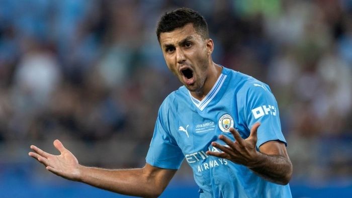  Nếu Rodri rời Etihad, Man City gần như sẽ khép lại hoàn toàn bộ khung từng tạo nên đế chế dưới thời Guardiola. 