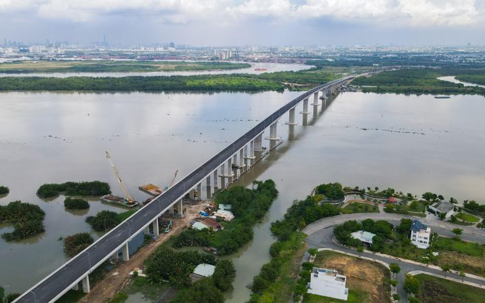 Cầu Nhơn Trạch trên tuyến Vành đai 3 kết nối vào cao tốc TP.HCM - Long Thành. Ảnh: Quỳnh Trần.