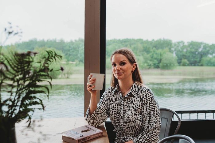  Tasmin Lotfhouse lần đầu rơi vào tình trạng kiệt sức vào năm 2018. Ảnh: Nhân vật cung cấp cho Business Insider. 