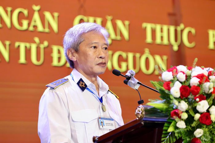 Ông Nguyễn Hữu Thiết, Phó Chi cục trưởng Chi cục Chăn nuôi và Thú y TP.HCM, báo cáo tại hội thảo. Ảnh: BTC.