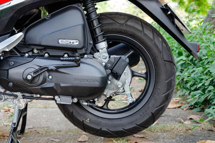  Scoopy gần như không thay đổi về thông số động cơ. Ảnh: Vĩnh Phúc. 