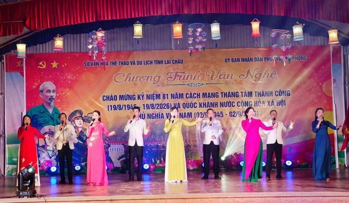 Thông qua âm nhạc và những màn trình diễn giàu cảm xúc, chương trình không chỉ tạo không khí vui tươi hướng tới các ngày lễ lớn của đất nước mà còn góp phần giáo dục truyền thống cách mạng, khơi dậy lòng yêu quê hương, niềm tự hào dân tộc và tinh thần đoàn kết trong cộng đồng.