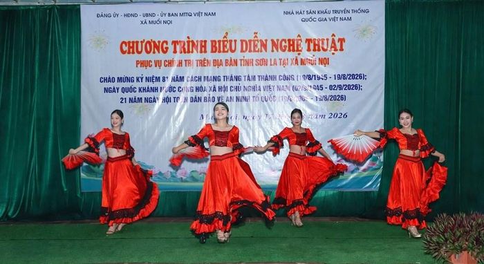 Việc đưa nghệ thuật truyền thống đến biểu diễn trực tiếp tại cơ sở không chỉ giúp người dân vùng cao có thêm cơ hội thưởng thức các chương trình nghệ thuật chất lượng cao mà còn góp phần đưa những giá trị văn hóa truyền thống đến gần hơn với công chúng