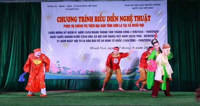 Điểm nhấn của chương trình là sự kết hợp hài hòa giữa âm nhạc hiện đại với các làn điệu dân ca, quan họ và những trích đoạn sân khấu truyền thống. Các tiết mục như "Cõng vợ đi xem hội", "Thị Mầu lên chùa" mang đến nhiều màu sắc nghệ thuật, tạo nên không khí vừa gần gũi, vừa giàu cảm xúc