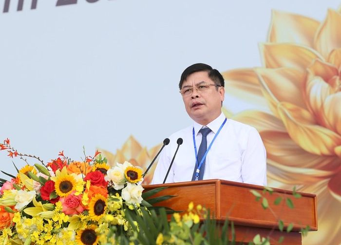 Phó Chủ tịch UBND tỉnh Hưng Yên Phạm Văn Nghiêm phát biểu
