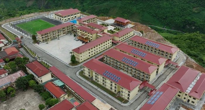 Trường Phổ thông nội trú liên cấp Tiểu học và Trung học cơ sở Pa Tần khang trang, hiện đại. Nguyễn Oanh-TTXVN