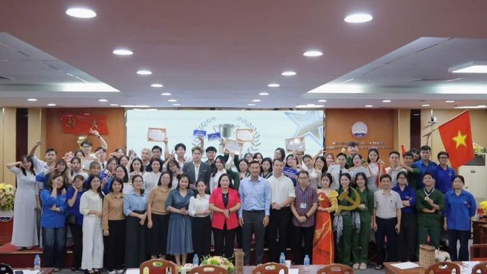 Cuộc thi “Xây dựng Đảng soi sáng niềm tin” do Khoa Xây dựng Đảng tổ chức năm 2025. (Ảnh: NVCC)