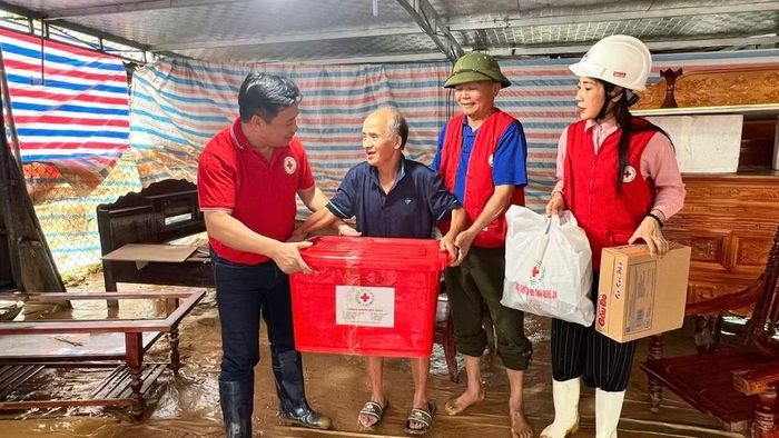 Trong hành động nhân đạo: Người dân không thể chỉ là người thụ hưởng cứu trợ; họ phải trở thành chủ thể của khả năng chống chịu. (Ảnh: CTV)