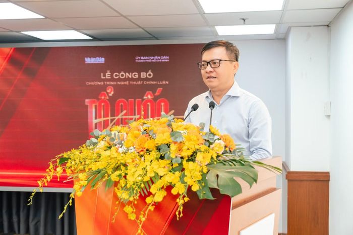 Đồng chí Lê Quốc Minh, Ủy viên Trung ương Đảng, Tổng Biên tập Báo Nhân Dân, Phó Trưởng ban Tuyên giáo Trung ương, Chủ tịch Hội Nhà báo Việt Nam cho biết, Báo Nhân Dân định hướng từng bước phát triển "Tổ quốc trong tim" thành một tài sản sở hữu trí tuệ văn hóa-nghệ thuật mang tầm quốc gia.
