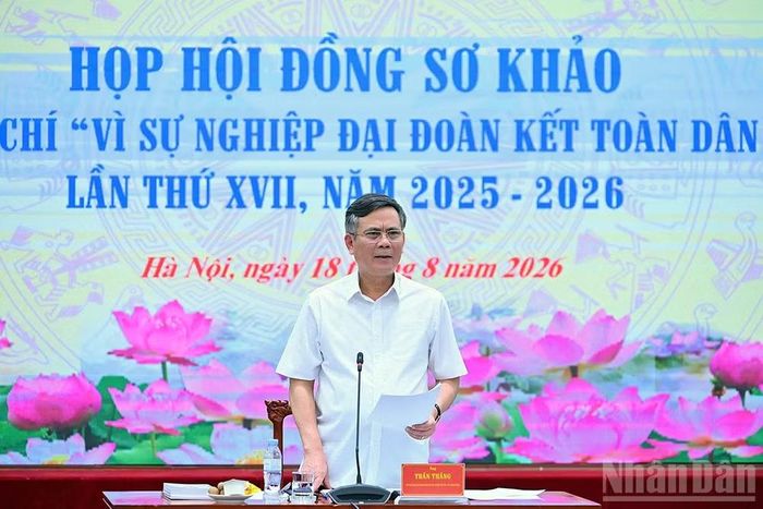 Đồng chí Trần Thắng phát biểu ý kiến trước Hội đồng Sơ khảo. (Ảnh: LINH PHAN)