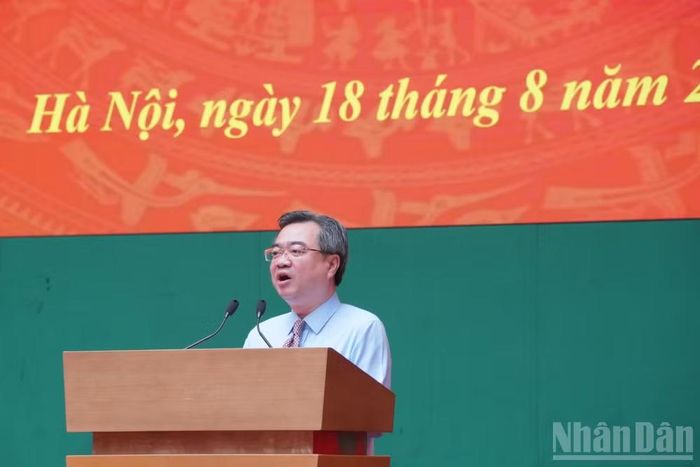 Đồng chí Nguyễn Thanh Nghị phát biểu khai mạc hội thảo. (Ảnh: HẢI ĐĂNG)