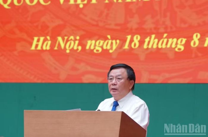 Đồng chí Nguyễn Xuân Thắng phát biểu tại hội thảo. (Ảnh: HẢI ĐĂNG)