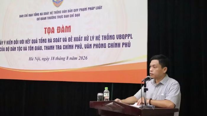 Phó Cục trưởng Cục Kiểm tra văn bản và Tổ chức thi hành pháp luật, Bộ Tư pháp Lê Thanh Bình phát biểu khai mạc tọa đàm. (Ảnh: TL)