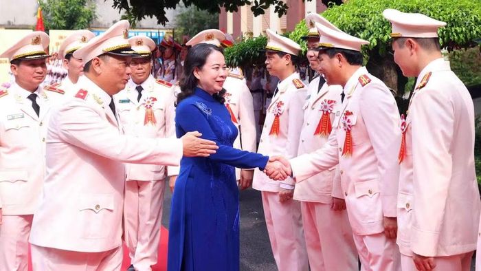 Phó Chủ tịch nước Võ Thị Ánh Xuân đến dự buổi lễ. (Ảnh: PHẠM KIÊN)