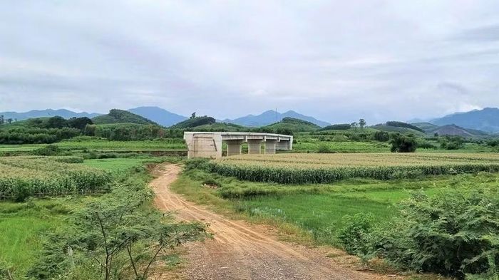Dự án Cầu Mô Vĩnh có tổng mức đầu tư 80 tỷ đồng, tiến độ dự án đến tháng 11/2027. (Ảnh: TTH)