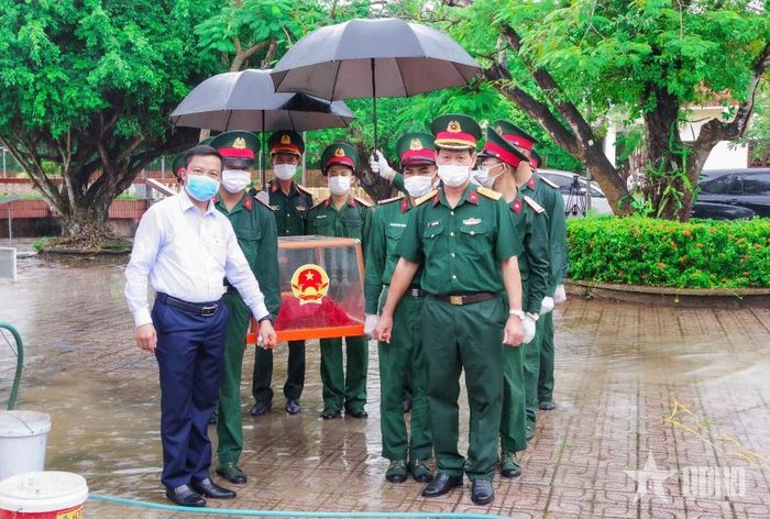 Sau khi hoàn thành việc khai quật, lấy mẫu tại Nghĩa trang liệt sĩ U Minh, số mẫu này sẽ được bàn giao để giám định ADN.