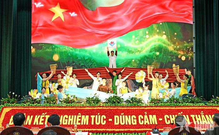 Chương trình văn nghệ chào mừng sự kiện.