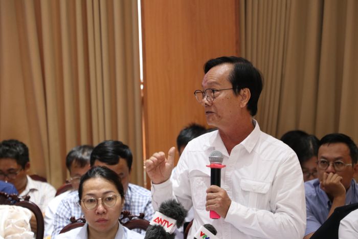  Đại biểu góp ý tại hội nghị 