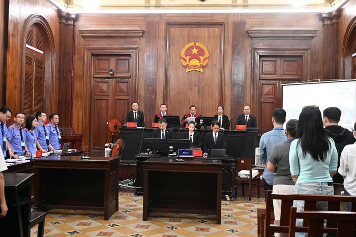 Hội đồng xét xử 227 bị cáo trong chuyên án VN10. Ảnh: HT