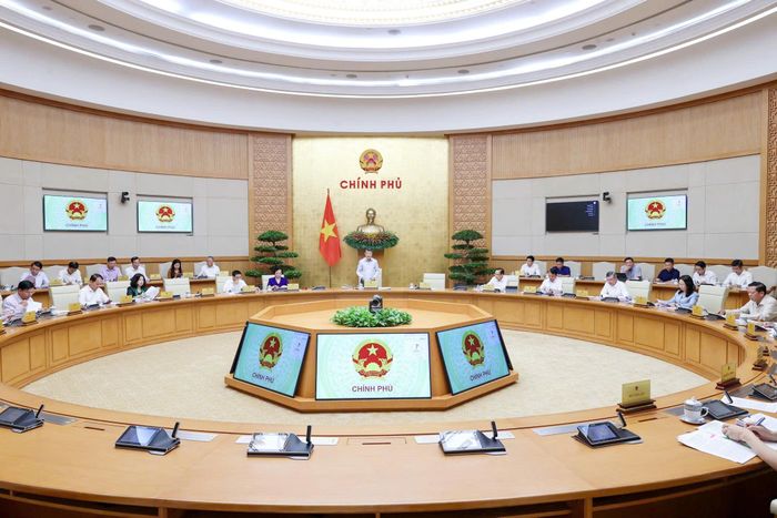  Phiên họp Chính phủ chuyên đề xây dựng pháp luật tháng 8. Ảnh: VIẾT CHUNG 