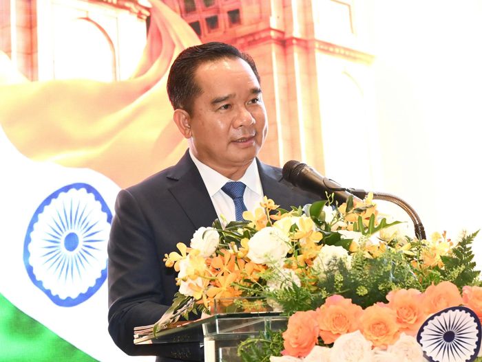 Chủ tịch UBND TPHCM Nguyễn Văn Được phát biểu tại lễ Kỷ niệm 80 năm Ngày Độc lập Ấn Độ. Ảnh: VIỆT DŨNG