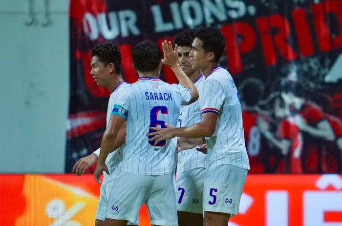 Tuyển Thái Lan đang dẫn 3–1 sau lượt đi, nên không nhất thiết phải chơi quá mạo hiểm trước Singapore ở trận lượt về.