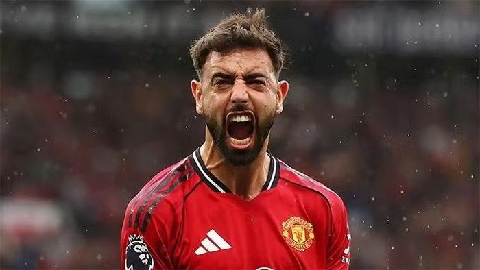 Galatasaray được cho là muốn chiêu mộ Bruno Fernandes, đội bóng này sẵn sàng trả khoảng 43 triệu bảng và đề nghị mức lương gấp đôi hiện tại của anh tại Man United.