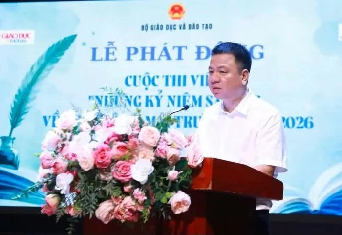 Nhà báo Triệu Ngọc Lâm, Tổng Biên tập Báo Giáo dục và Thời đại, Phó Trưởng ban Thường trực Ban Tổ chức phát biểu tại lễ phát động. (Nguồn: Bộ GD&ĐT)
