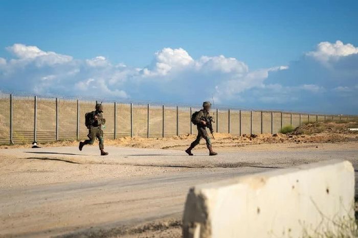 Đây là lần đầu tiên IDF nhận lệnh chính thức ngừng tiến quân về phía Tây Dải Gaza. (Nguồn: Jfeed)