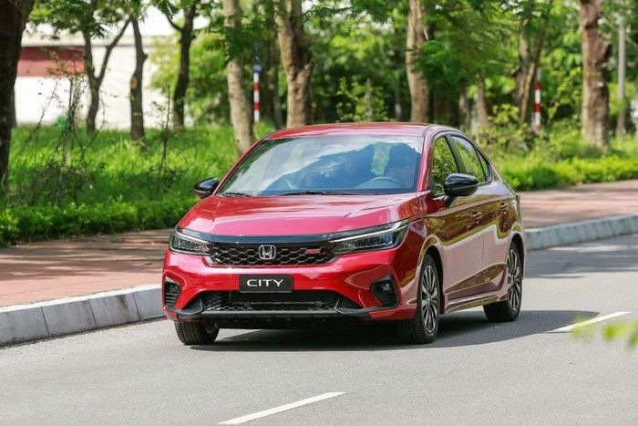 Tăng chậm hơn đối thủ song Honda City vẫn giữ được vị trí xe bán chạy nhất phân khúc tháng 7 - Ảnh: HVN