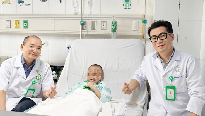 Bệnh nhi hồi phục sau khoảng 10 ngày điều trị tích cực.