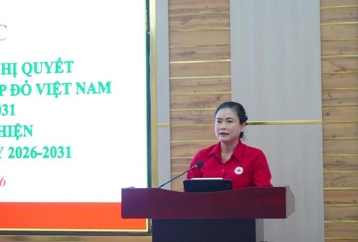Chủ tịch Trung ương Hội Chữ thập đỏ Việt Nam Đỗ Thị Thu Thảo phát biểu khai mạc và chỉ đạo Hội nghị. (Ảnh: Trung ương Hội Chữ thập đỏ Việt Nam)