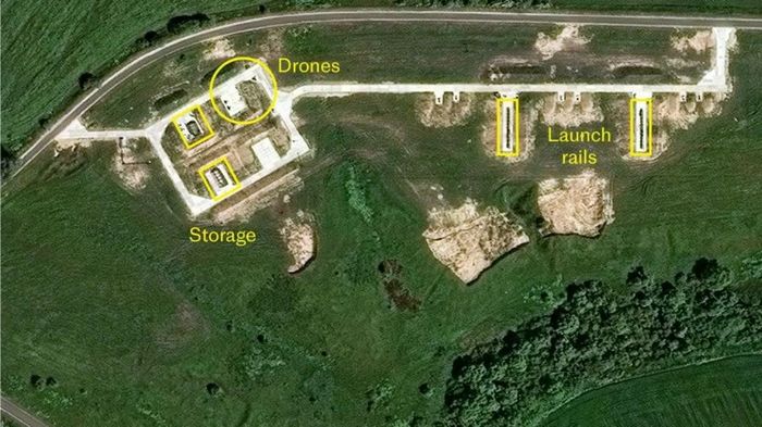Bãi phóng tại làng Asovytsia thuộc huyện Komarichi, tỉnh Bryansk của Nga. (Ảnh: The Telegraph)