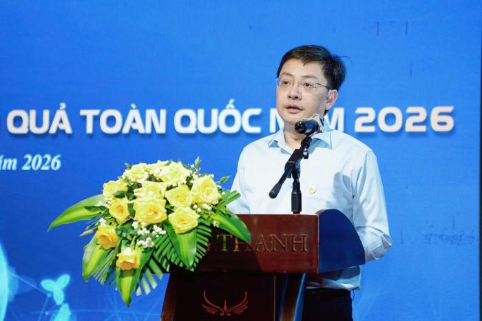  Ông Đặng Hải Dũng, Phó Cục trưởng Cục Đổi mới sáng tạo, Chuyển đổi xanh và Khuyến công chia sẻ về những quy định mới liên quan đến sử dụng năng lượng hiệu quả 