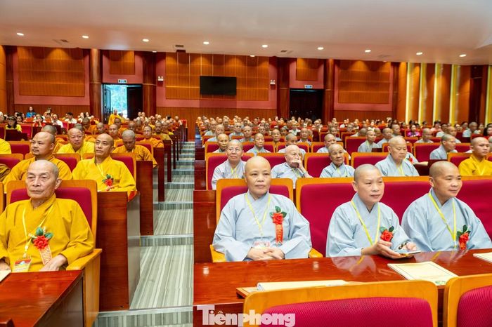 Đặc biệt, công tác bảo tồn và phát huy giá trị văn hóa Phật giáo Trúc Lâm Yên Tử ghi nhận nhiều dấu ấn quan trọng. Năm 2025, Quần thể di tích và danh thắng Yên Tử - Vĩnh Nghiêm - Côn Sơn, Kiếp Bạc được UNESCO công nhận là Di sản văn hoá thế giới. Trong nhiệm kỳ, hơn 50 di tích Phật giáo trên địa bàn tỉnh được trùng tu, xây dựng với tổng kinh phí hơn 500 tỷ đồng. Công tác từ thiện xã hội tiếp tục là một điểm sáng với tổng kinh phí thực hiện trong 4 năm của nhiệm kỳ đạt gần 82 tỷ đồng.