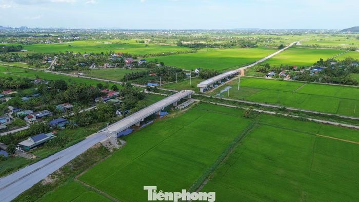 Dự án đường từ núi Vân Trinh (ĐT504) đến đường Thọ Xuân - Nghi Sơn được UBND tỉnh Thanh Hóa phê duyệt vào tháng 3/2023, với tổng mức đầu tư hơn 440 tỷ đồng, thời gian thực hiện đến cuối năm 2026.