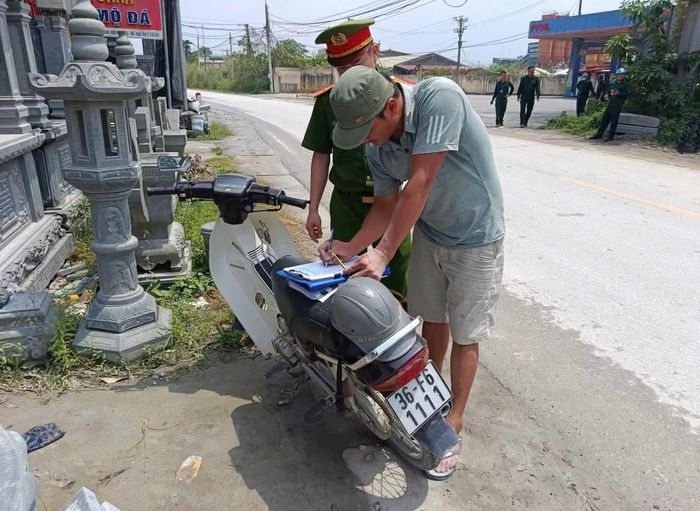 Buộc ký cam kết không tái phạm vi phạm trật tự đô thị