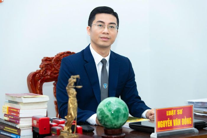 Luật sư Nguyễn Văn Đồng, Trưởng Văn phòng Luật sư Nhân Chính (Đoàn Luật sư TP Hà Nội).