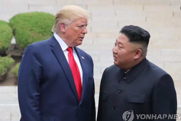 Tổng thống Mỹ Donald Trump và  nhà lãnh đạo Triều Tiên Kim Jong Un. Ảnh: Yonhap