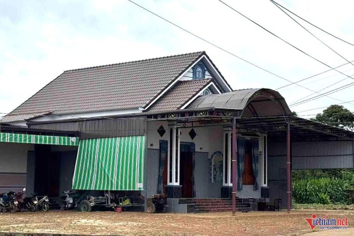 Những căn nhà kiểu dáng này có rất nhiều ở thôn Đoàn Kết. Ảnh: Hải Dương