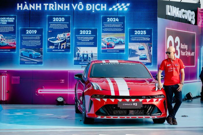 Mẫu sedan thể thao sở hữu nền tảng được phát triển từ dòng xe đua 03 TCR. Ảnh: Lynk & Co