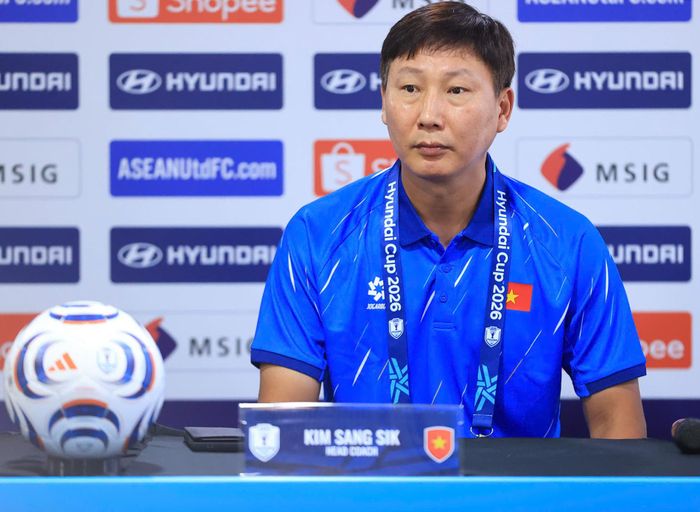 HLV Kim Sang Sik rất tự tin. Ảnh: V.A