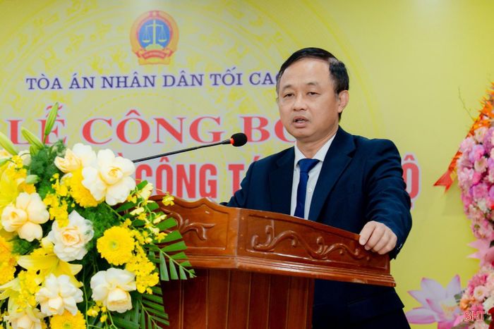 Ông Nguyễn Biên Thùy - Phó Chánh án TAND tối cao phát biểu tại buổi lễ.