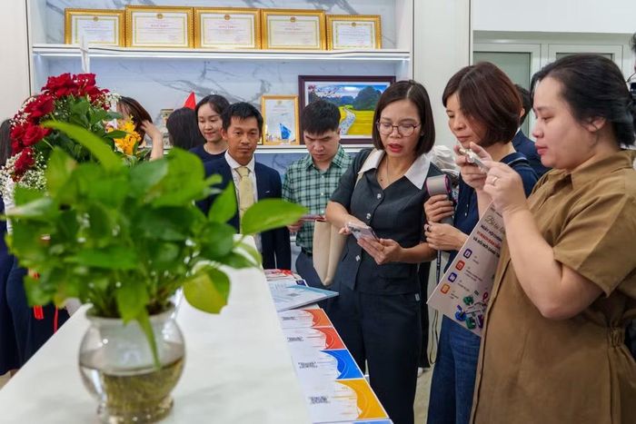 Nhiều ứng dụng công nghệ AI của doanh nghiệp Việt Nam và Hàn Quốc được giới thiệu tại không gian đổi mới sáng tạo Đà Nẵng - Daegu. (Ảnh: Thanh Phong/Vietnam+)