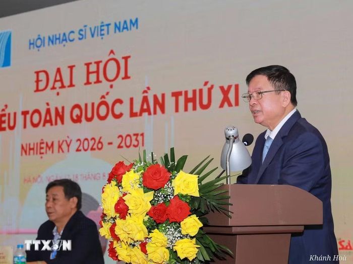 Phó Giáo sư, Tiến sỹ, nhạc sỹ Đỗ Hồng Quân, Chủ tịch Ủy ban toàn quốc Liên hiệp các Hội Văn học Nghệ thuật Việt Nam phát biểu. (Ảnh: Khánh Hoà/TTXVN)