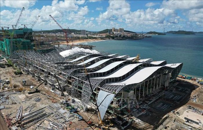 Công trình hạ tầng kỹ thuật phục vụ Hội nghị APEC 2027 trên địa bàn đặc khu Phú Quốc (An Giang) đang giai đoạn thi công. Ảnh: TTXVN phát