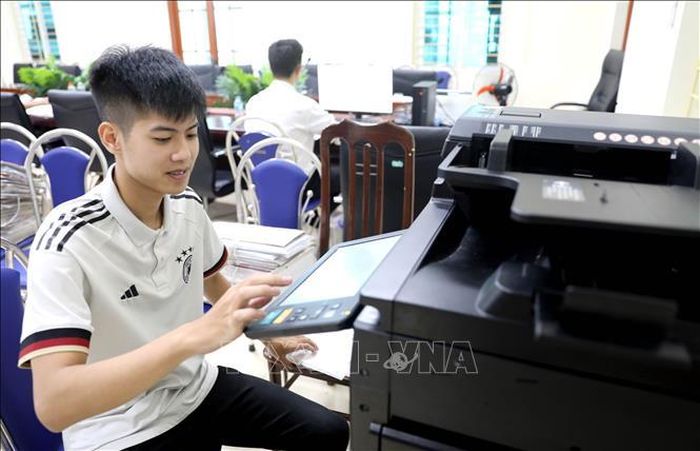 Văn phòng Đăng ký đất đai tỉnh Hưng Yên khẩn trương hoàn thành việc cập nhật cơ sở dữ liệu về đất đai. Ảnh: Thế Duyệt/TTXVN