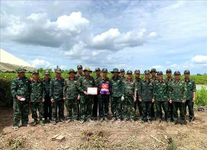 Hài cốt liệt sĩ được đưa về nơi bảo quản an toàn để chuẩn bị cho các nghi thức tôn vinh và lễ an táng trang trọng tại nghĩa trang địa phương. Ảnh: TTXVN phát